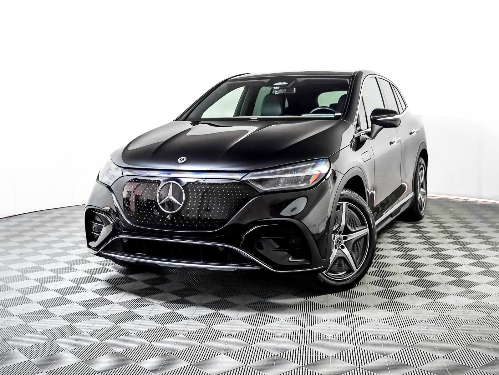 2023 Mercedes-Benz EQE SUV Base