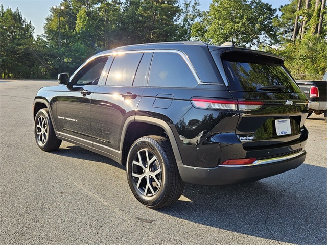 2025 Jeep Grand Cherokee Limited photo 10
