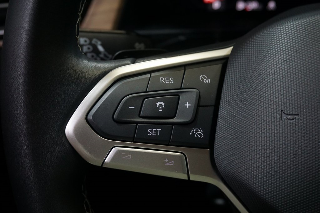2024 Volkswagen Atlas SE photo 16