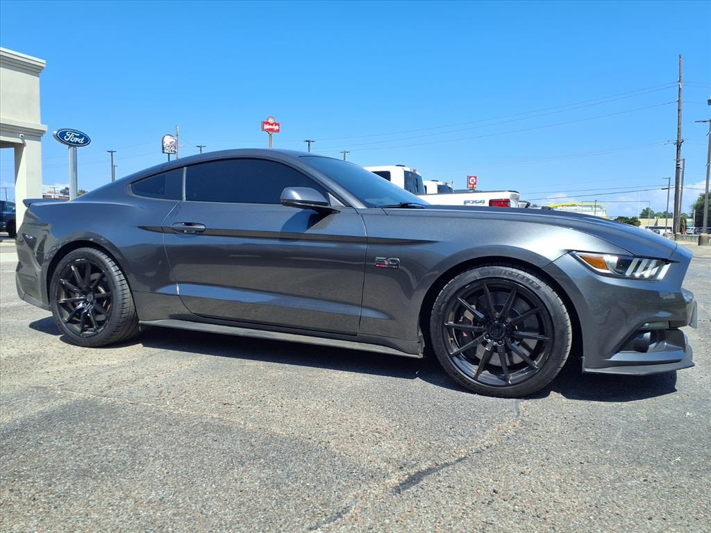 2015 Ford Mustang GT Premium photo 17