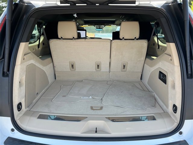 2024 Cadillac Escalade ESV Premium Luxury photo 18