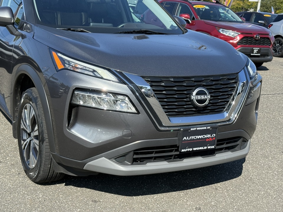 2023 Nissan Rogue SV photo 8