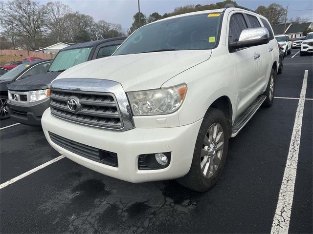 2014 Toyota Sequoia Platinum photo 2
