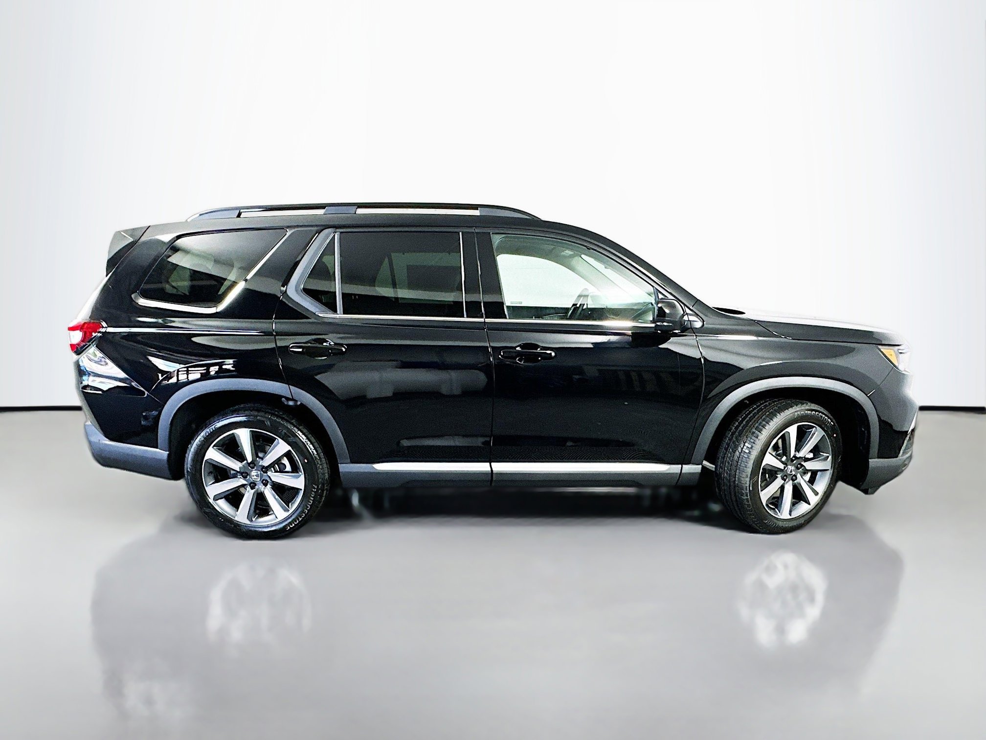 2025 Honda Pilot Elite photo 7