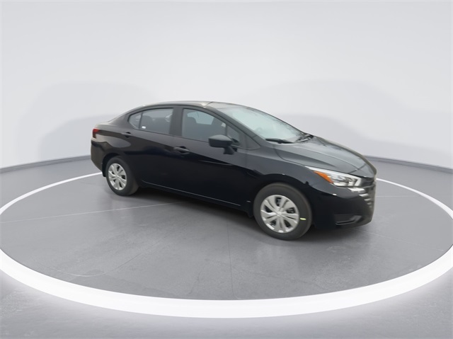 2025 Nissan Versa 1.6 S photo 2