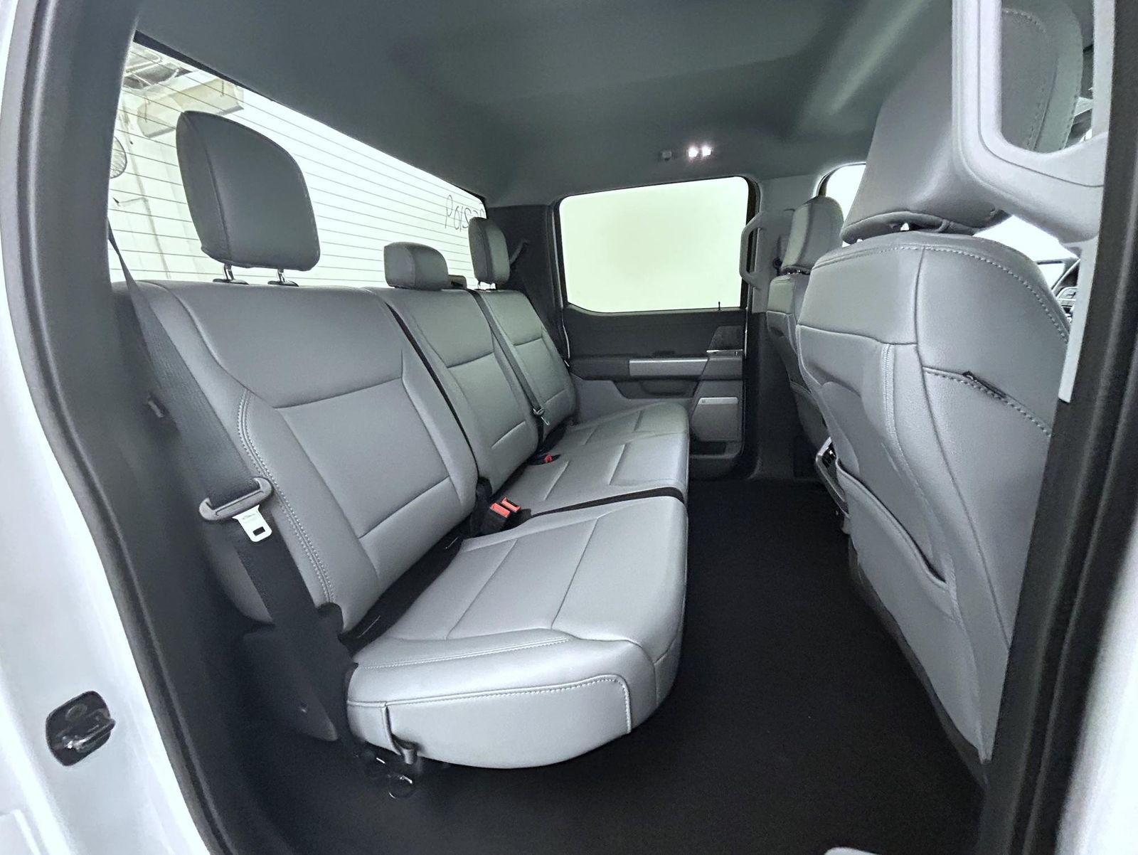 2025 Ford F-150 Lightning photo 18