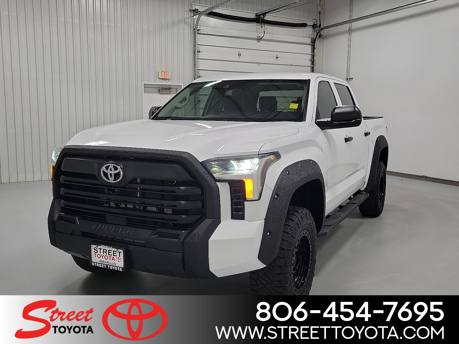 2023 Toyota Tundra SR's photo