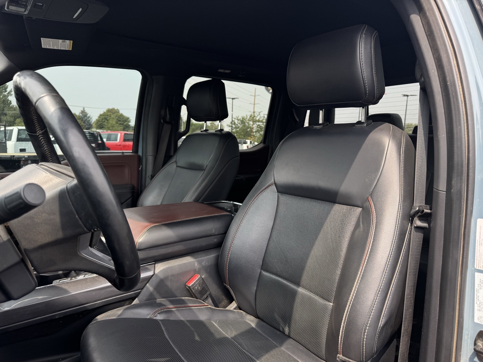 2023 Ford F-150 Lariat photo 8