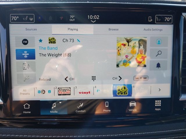 2026 Chrysler Pacifica photo 12