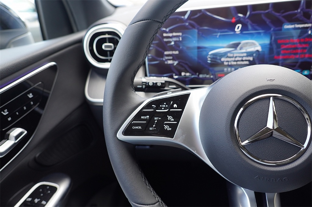 2026 Mercedes Benz GLC 300 photo 20