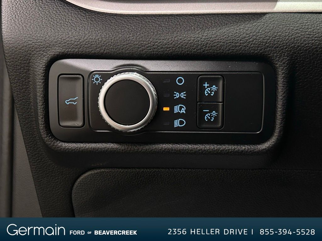 2022 Ford Explorer XLT photo 22