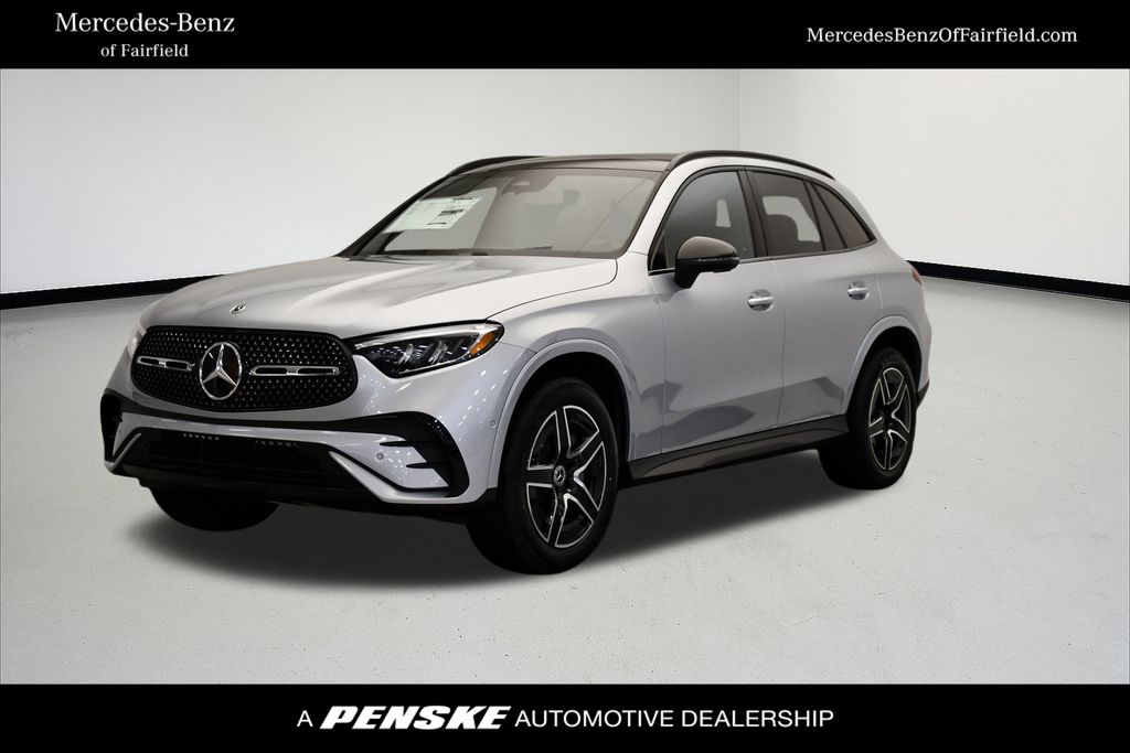 2026 Mercedes-Benz GLC Base's photo