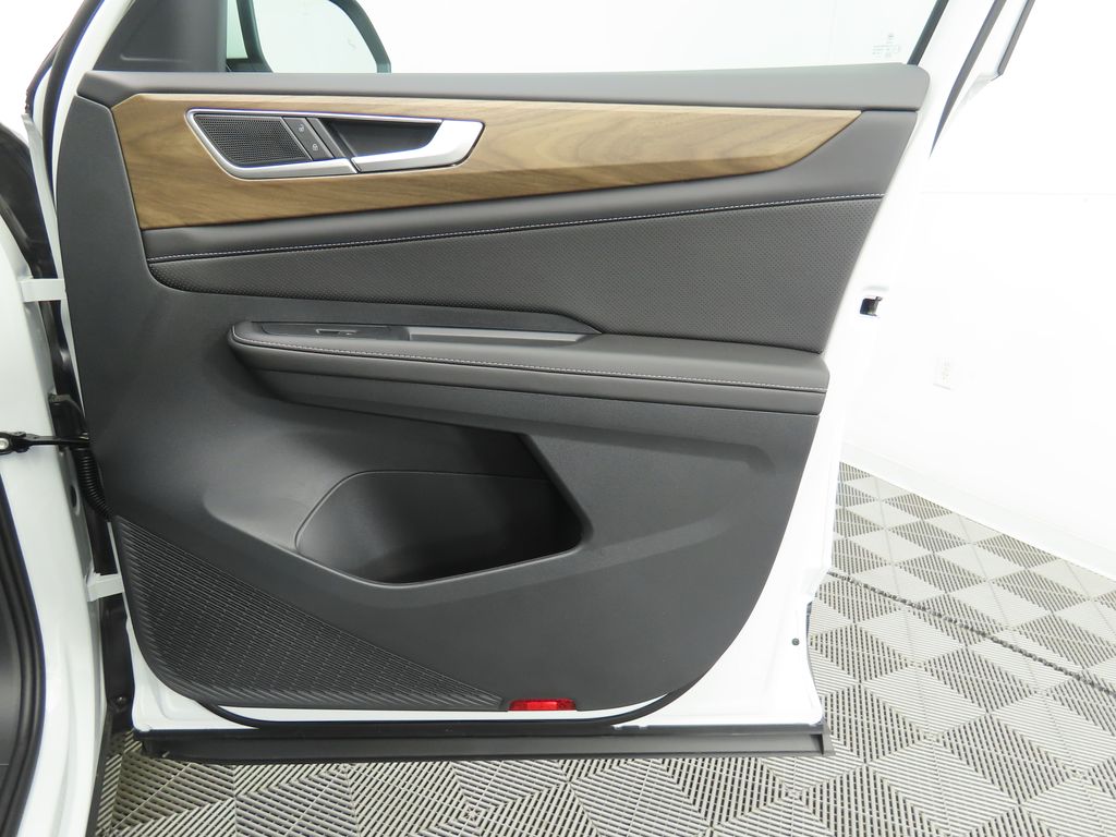 2026 Volkswagen Atlas SE photo 22