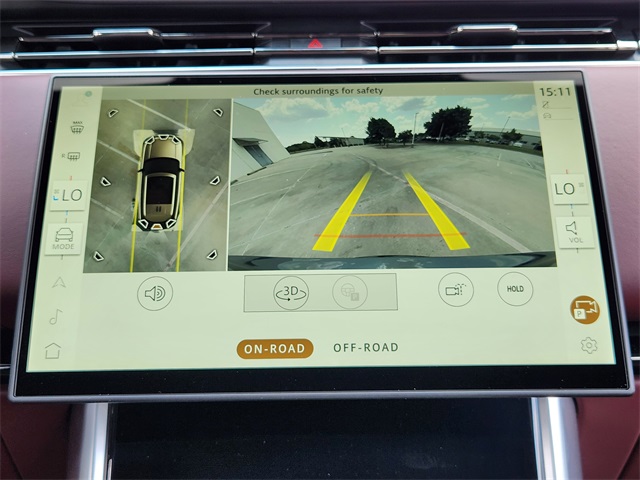 2025 Land Rover Range Rover SE photo 13