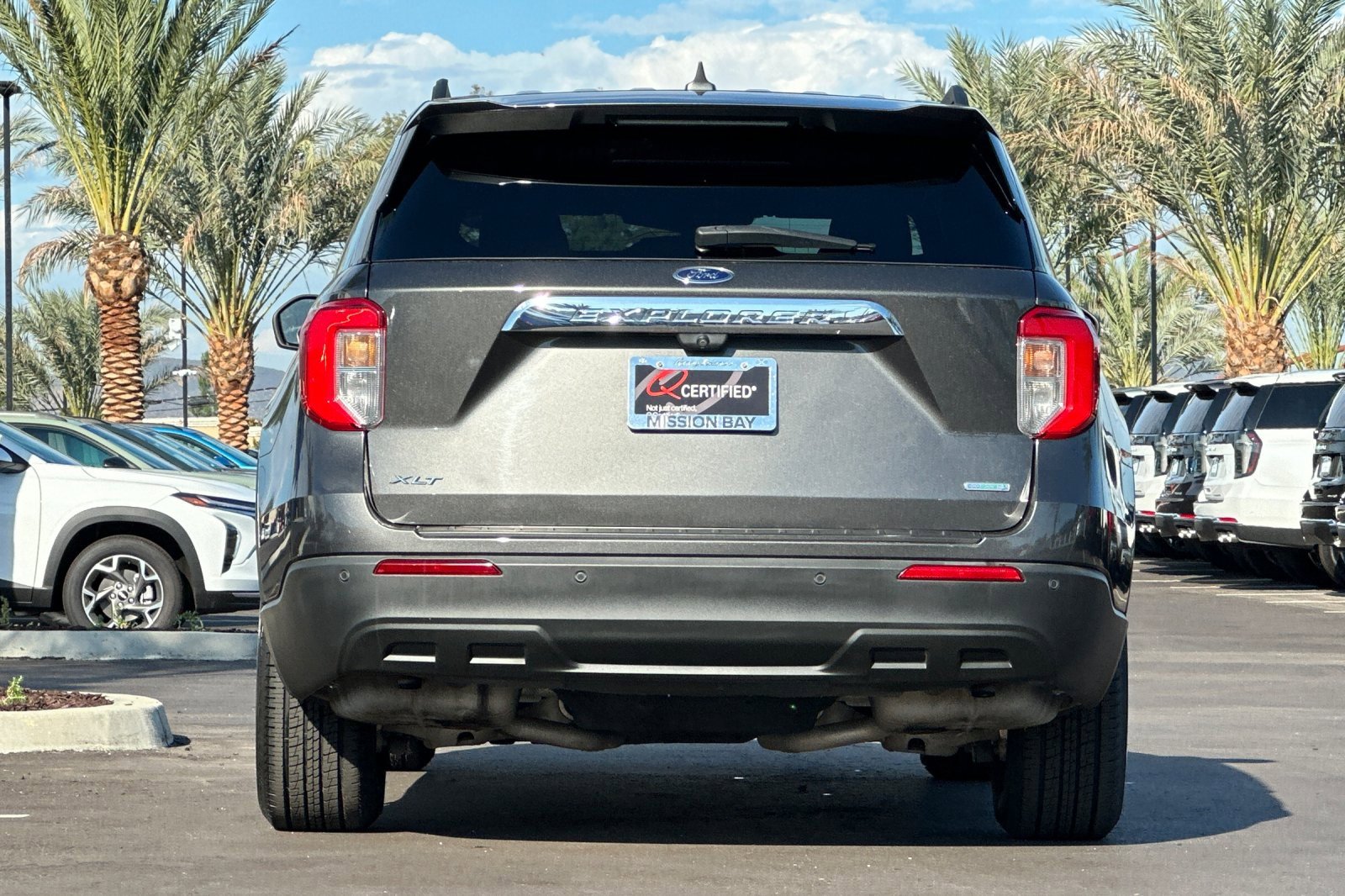 2020 Ford Explorer XLT photo 3