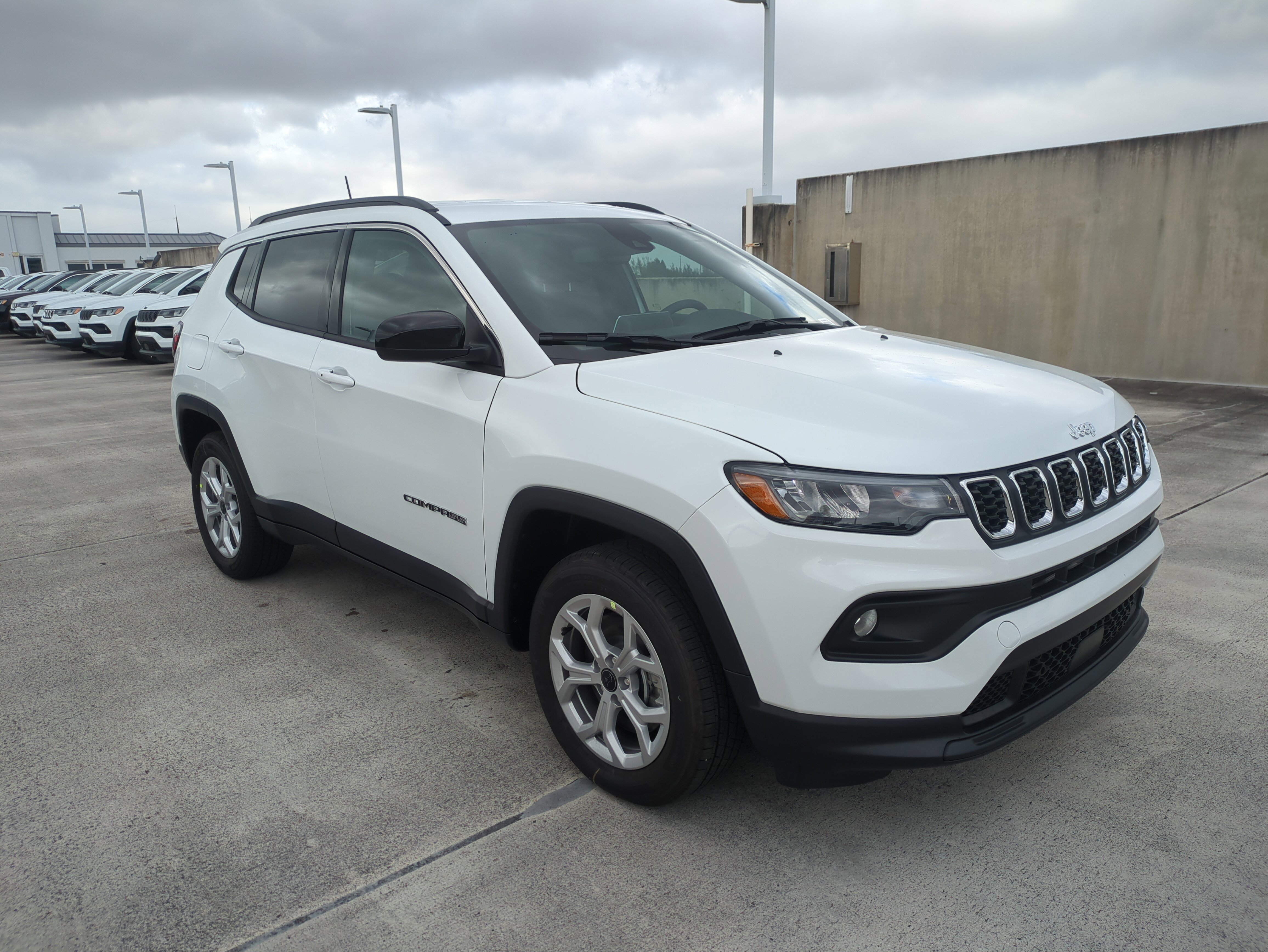 2026 Jeep Compass Latitude's photo