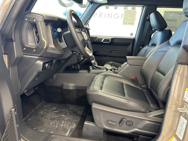 2025 Ford Bronco Badlands photo 11