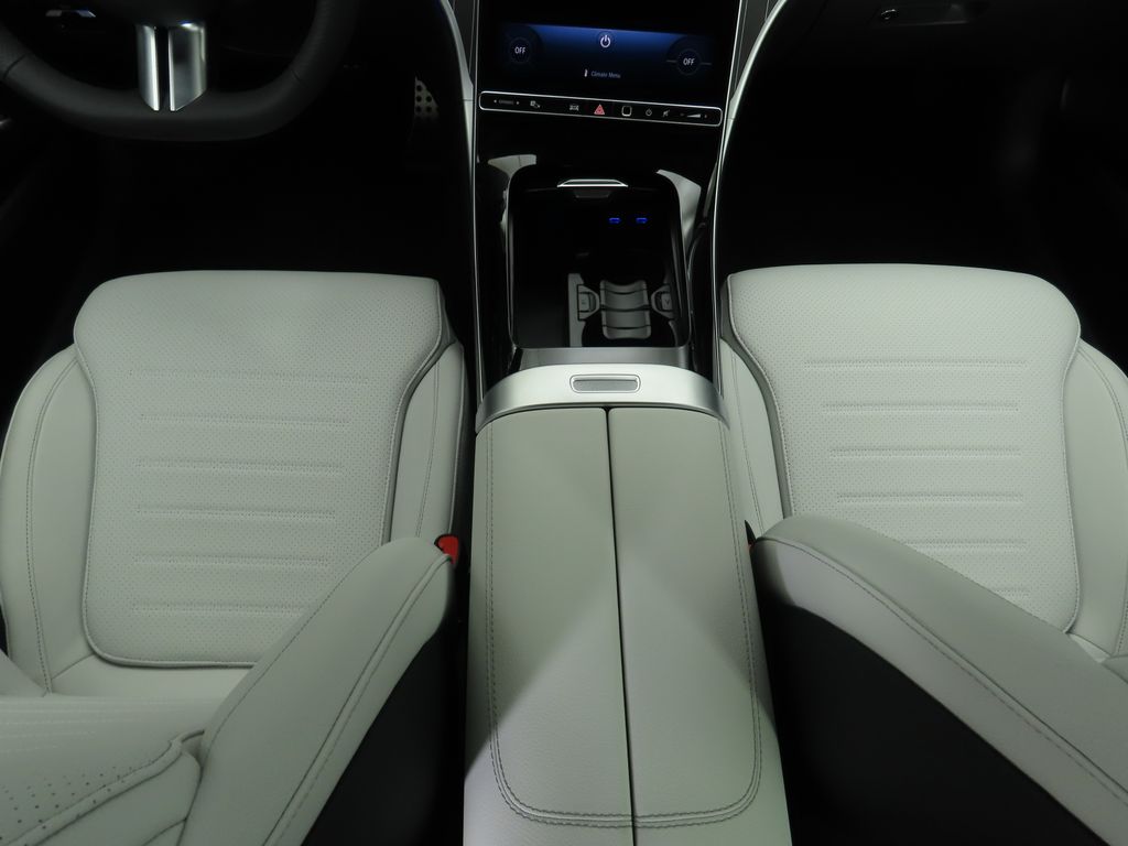 2025 Mercedes Benz C 300 photo 18