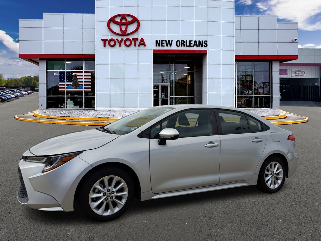 2020 Toyota Corolla LE's photo