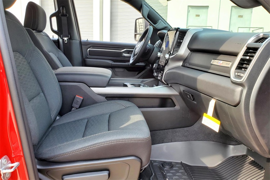 2025 Ram 1500 Big Horn Lone Star photo 12