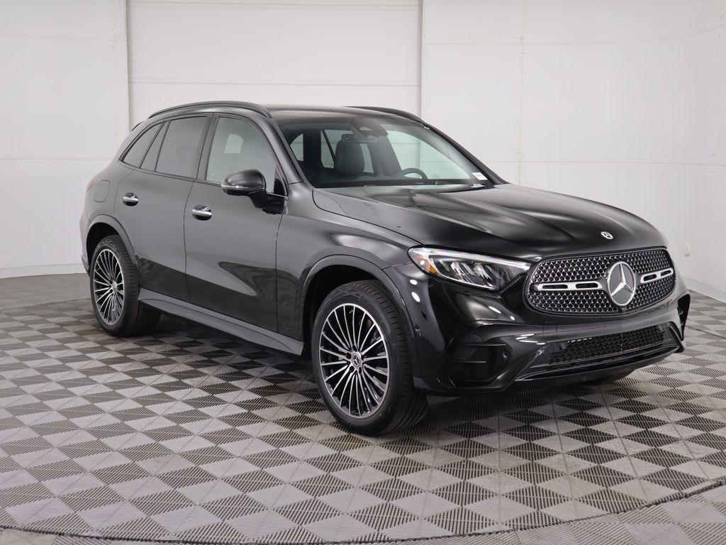 2026 Mercedes Benz GLC 300 photo 3
