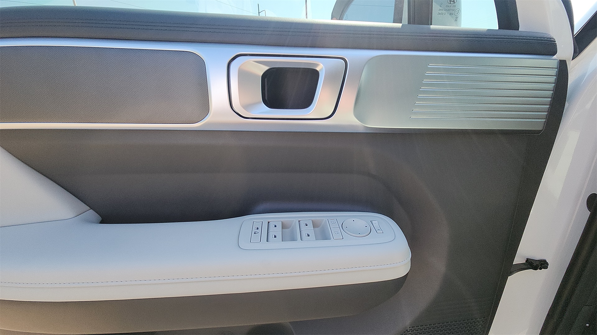2026 Hyundai Santa Fe SEL photo 11