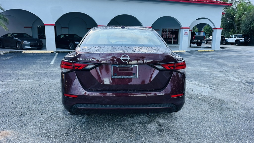 2025 Nissan Sentra SV photo 6