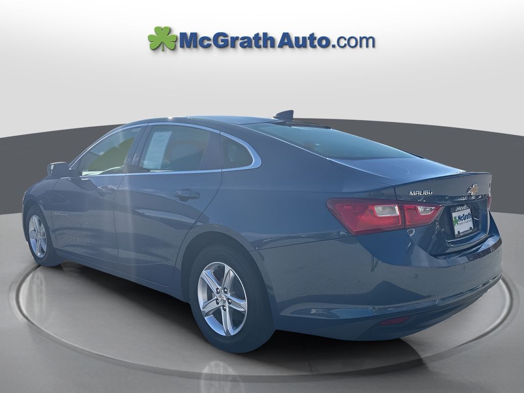 2024 Chevrolet Malibu 1LT photo 3