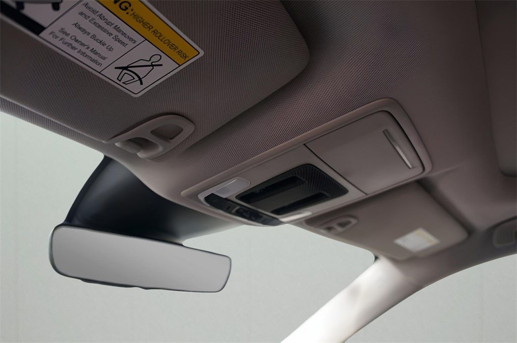 2025 Honda Pilot Touring photo 20