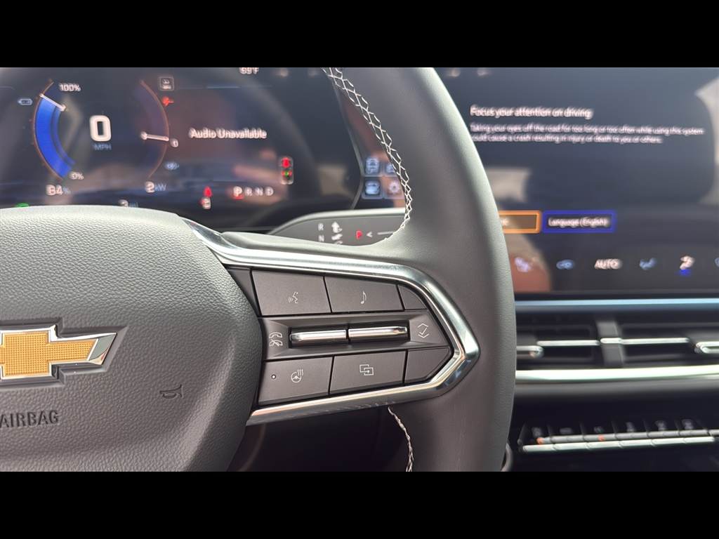 2025 Chevrolet Equinox EV 1LT photo 13