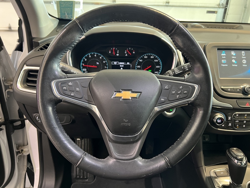2018 Chevrolet Equinox LT photo 17