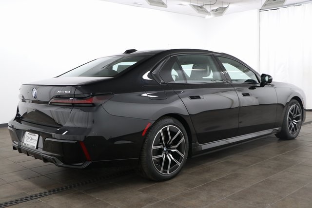 2025 Bmw i7 xDrive60 photo 2