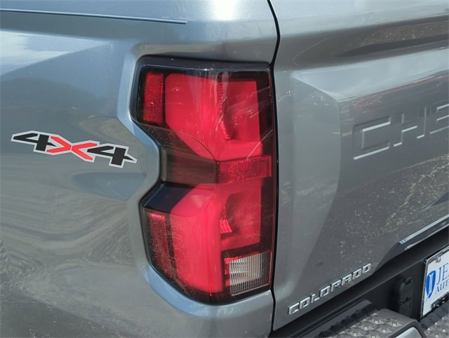 2025 Chevrolet Colorado Work Truck LT photo 15