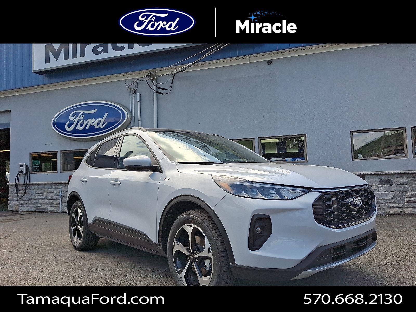 2025 Ford Escape ST-Line Select's photo