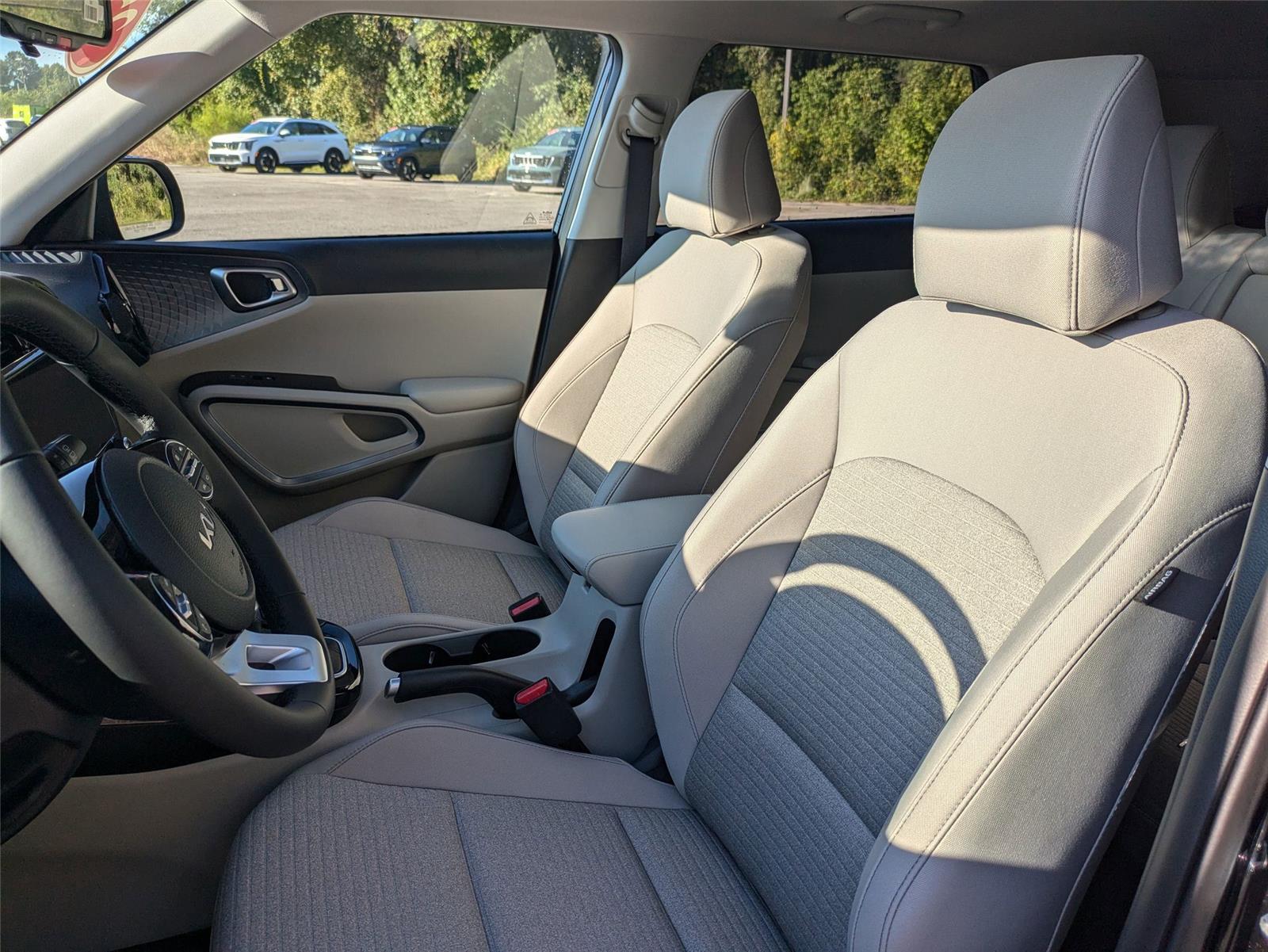 2025 Kia Soul EX photo 14