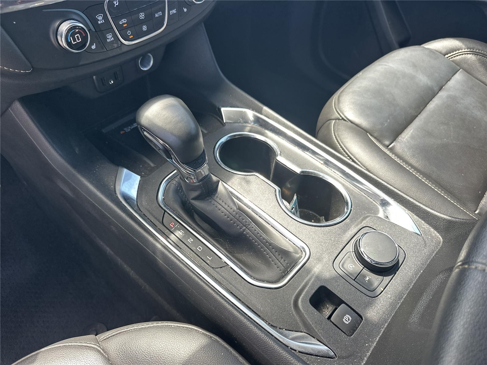 2023 Chevrolet Traverse Leather photo 13