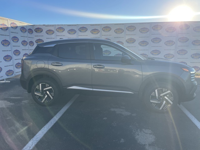 2026 Nissan KICKS SV's photo