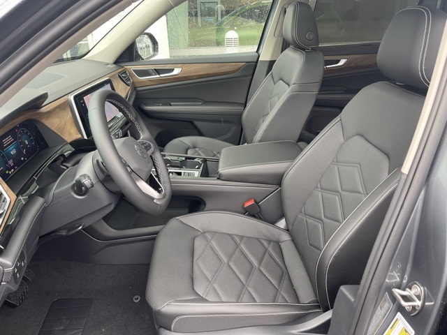 2025 Volkswagen Atlas SE Technology photo 12