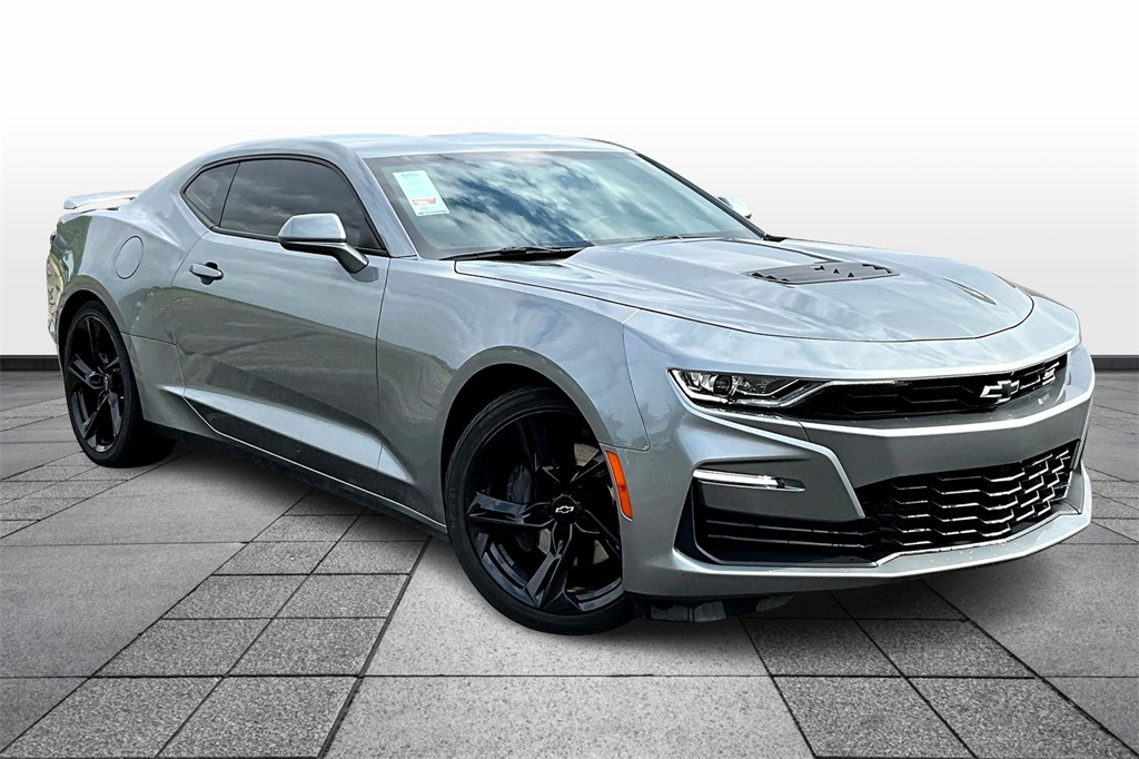 Used 2023 Chevrolet Camaro 1SS with VIN 1G1FE1R71P0132060 for sale in Kansas City