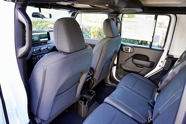 New 2026 Bright White Clear-Coat Exterior Paint Jeep Sport image 22