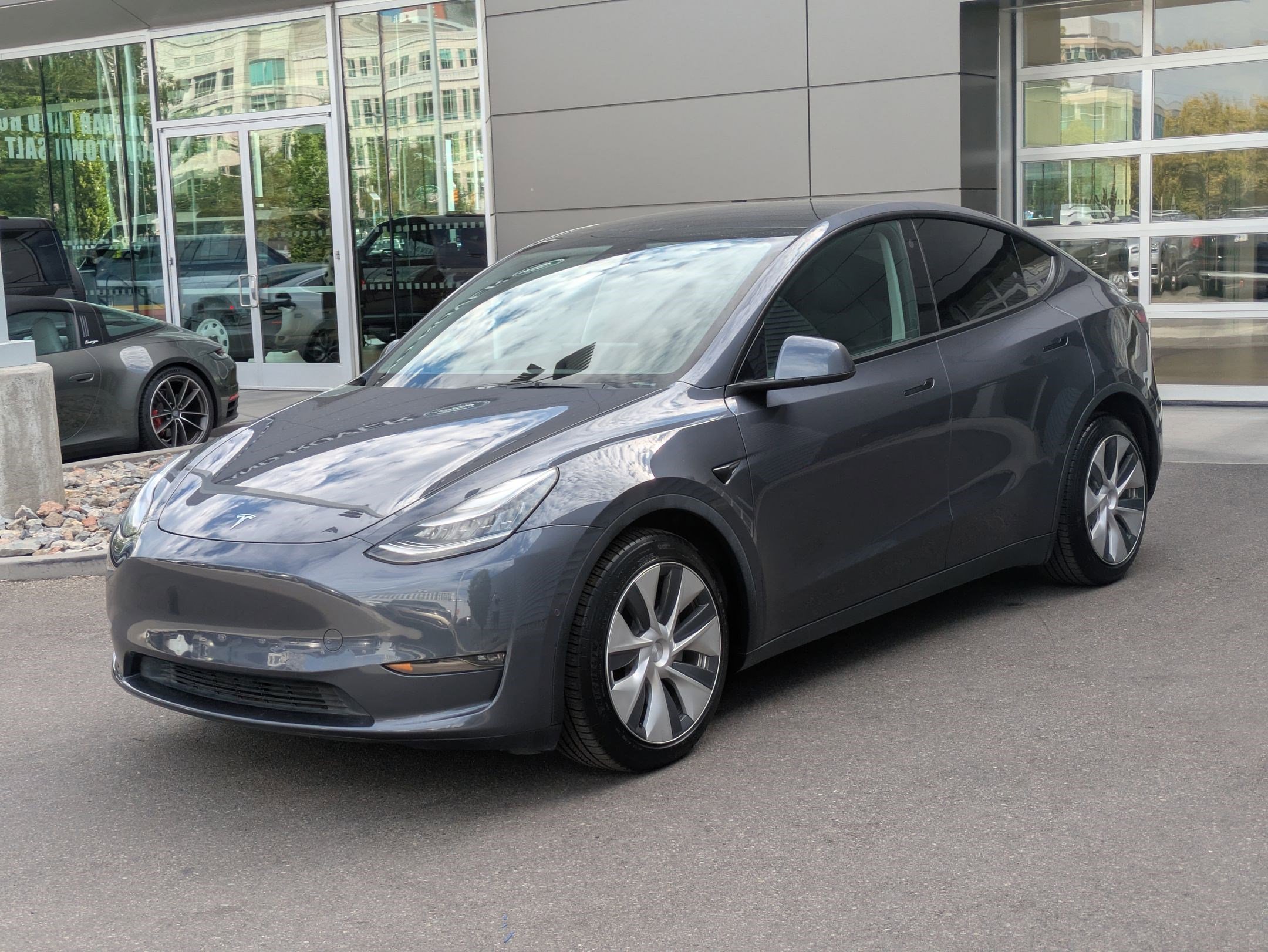 2021 Tesla Model Y Long Range photo 8