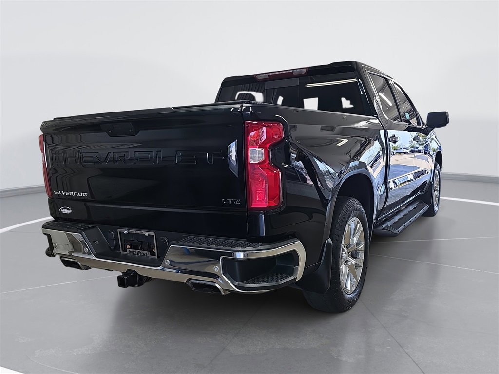 2020 Chevrolet Silverado 1500 LTZ photo 2