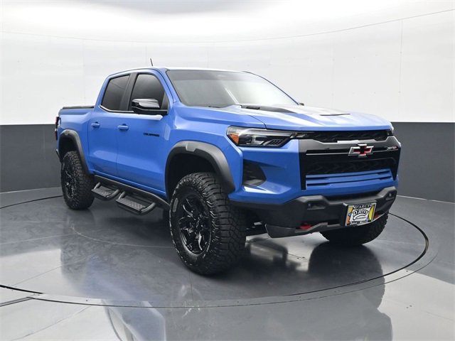 2025 Chevrolet Colorado ZR2 photo 2