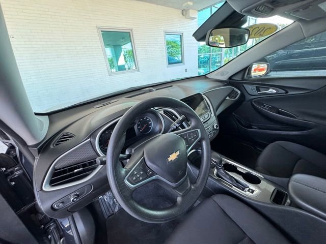 2023 Chevrolet Malibu 1LT photo 10