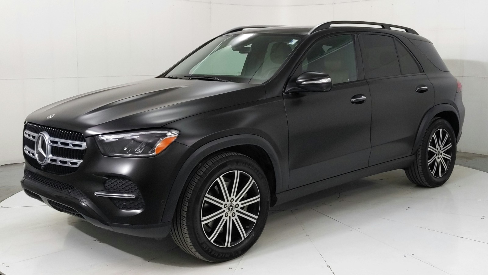 Used 2024  Mercedes-Benz GLE 350 image 1