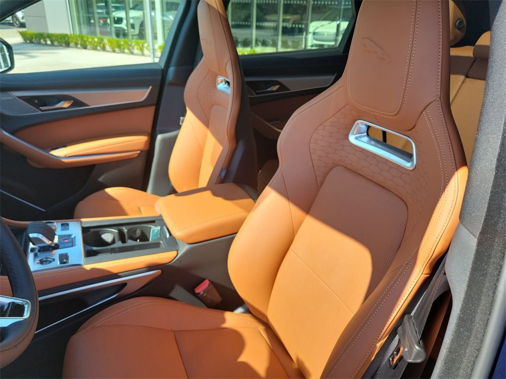 2026 Jaguar F-PACE P400 R-Dynamic S photo 24