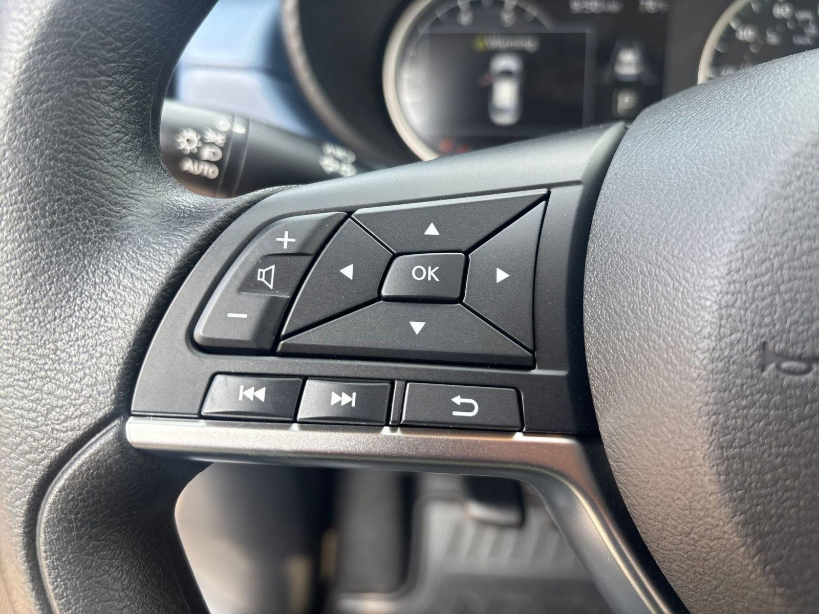 2025 Nissan Versa SV photo 16