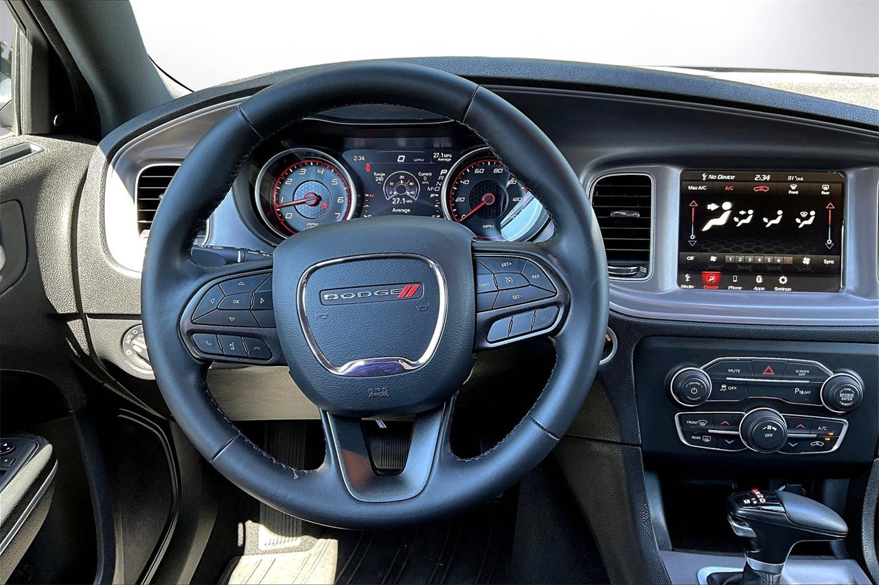 2023 Dodge Charger SXT photo 10