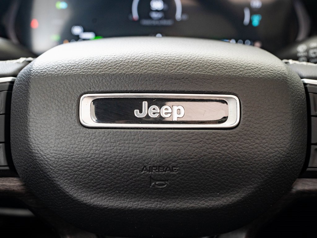 2023 Jeep Cherokee 4xe photo 27