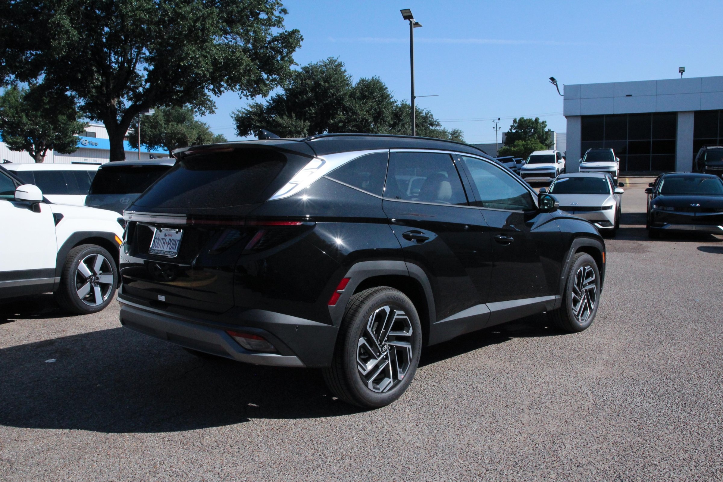2026 Hyundai Tucson Limited photo 4